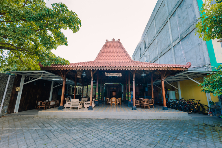 Exterior & Views 2, Puri Sidikan Inn, Yogyakarta