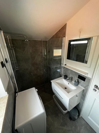Bathroom 3, Cozy Apartment In Stinjan, Fažana