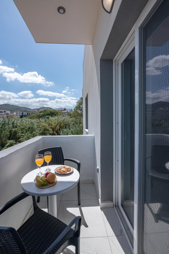 Others 5, Lysithea Apartments - brand new, stylish & central, Crete