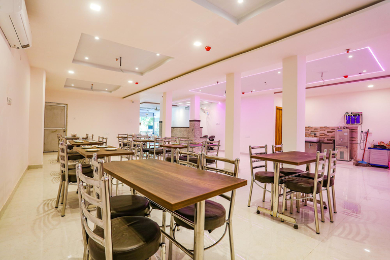 Food & Drinks, FabHotel Relax Inn I, Kanpur Nagar