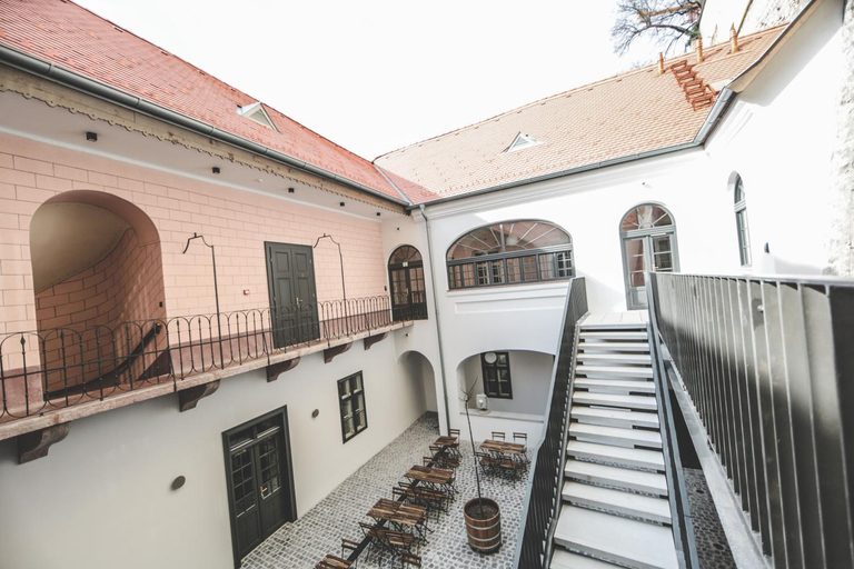 Others 3, Ruttner Haz, Veszprém