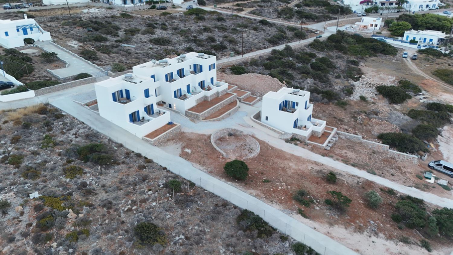 Others 3, COSMOS Studios Iraklia, South Aegean