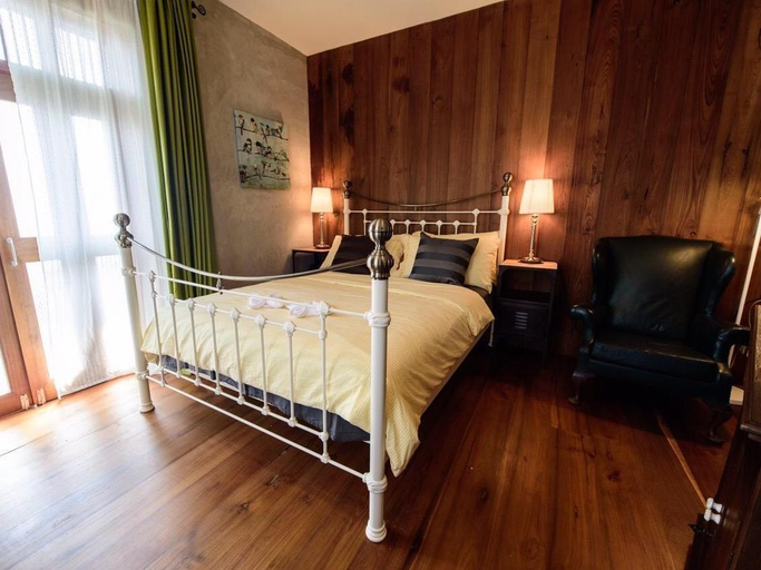 Bedroom 30