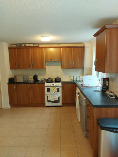 Others 3, Spacious and Serene Stay near Milton Keynes centre, Milton Keynes