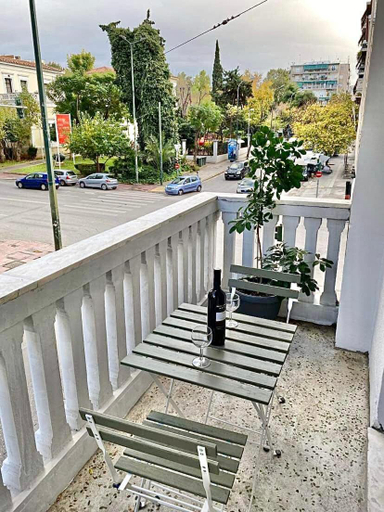5, Comfortable apartment in the city center, Attica
