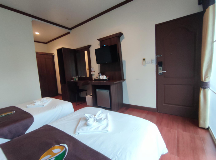 Bedroom 6