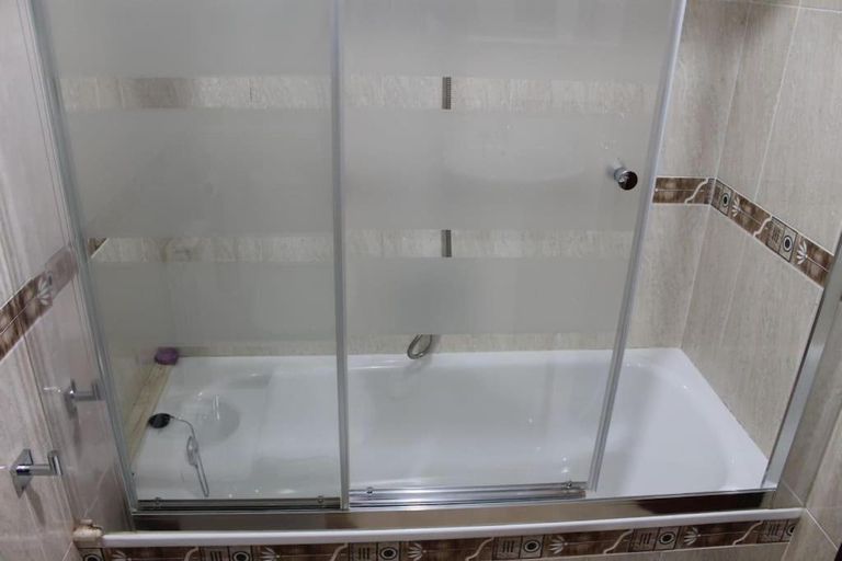 Bathroom 2, Apartamentos Camino Ingles 1,5K desde Bruma, A Coruña