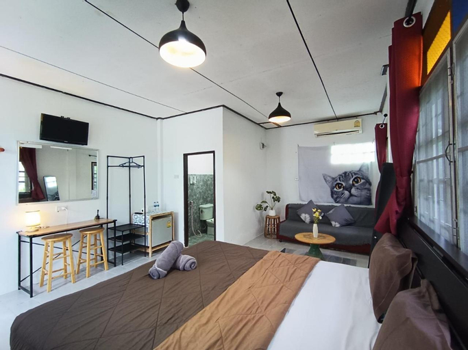 Others 5, Naiyanghouse, Phuket Island
