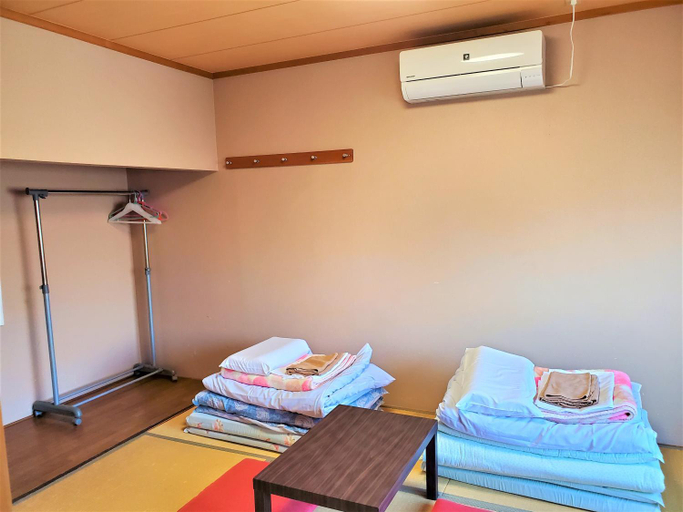Bedroom 3, Yado Seven Beach, Naoshima