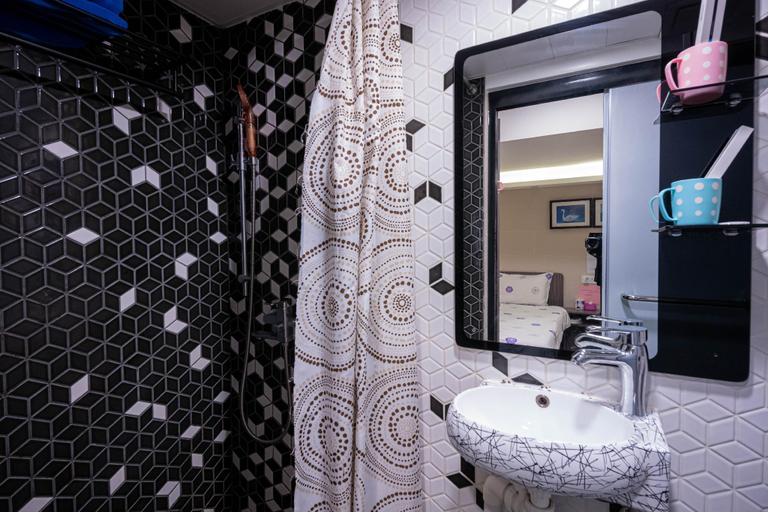 Bathroom 7