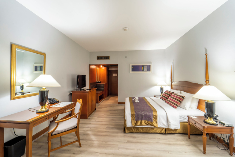 Bedroom 28
