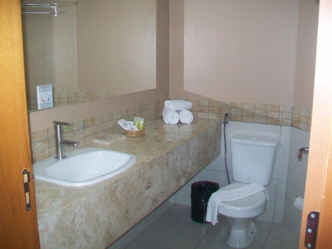 Bathroom 5, Le Jardin Suites - Caldas Novas, Caldas Novas