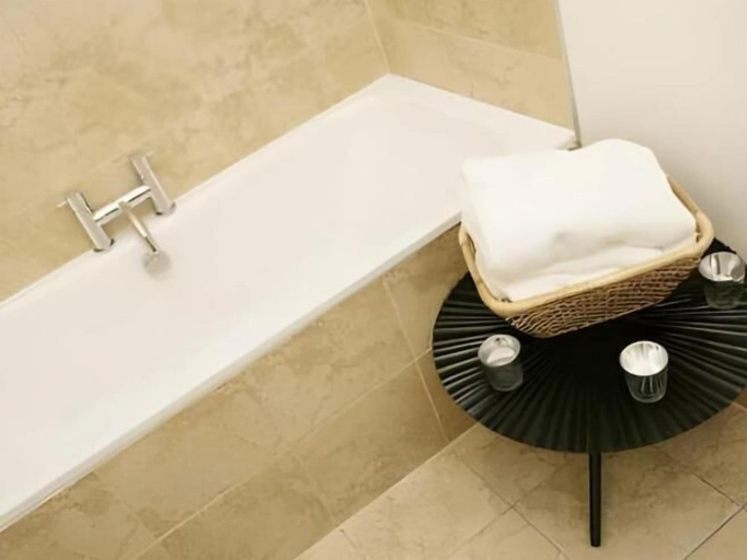Bathroom 3, Kensington House by Warren Collection, Newcastle upon Tyne