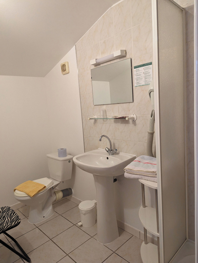 Bathroom 4