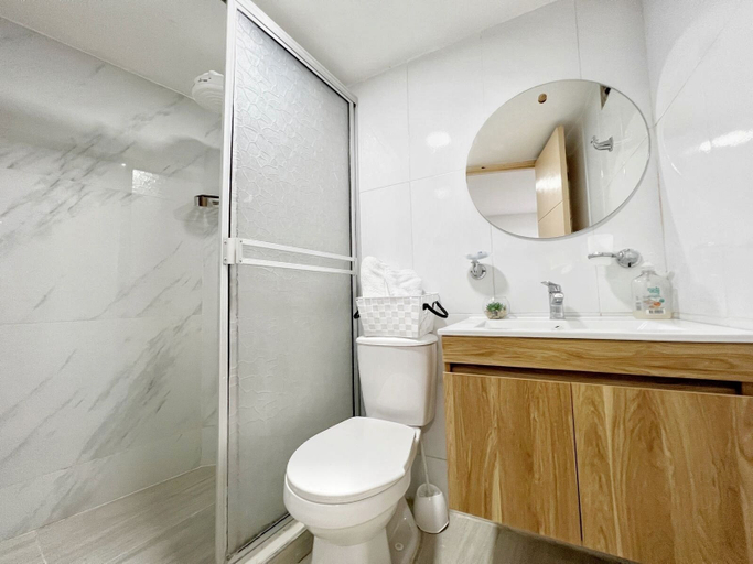 Bathroom, ESTUDIO CON VISTA AL LAGO BY PARCEROS G, Cartagena de Indias