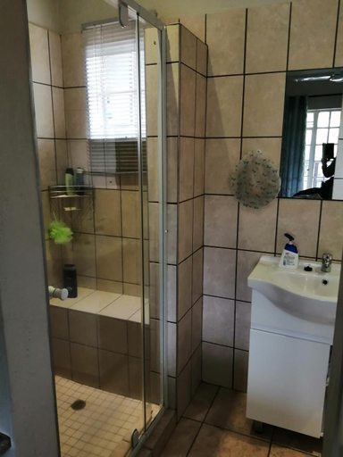 Bathroom 3, Eden Cottage, Ehlanzeni