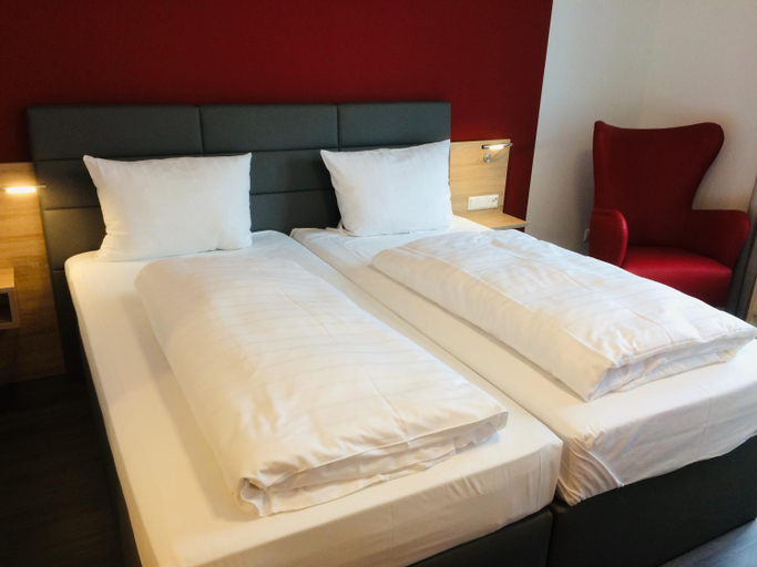 Bedroom 27