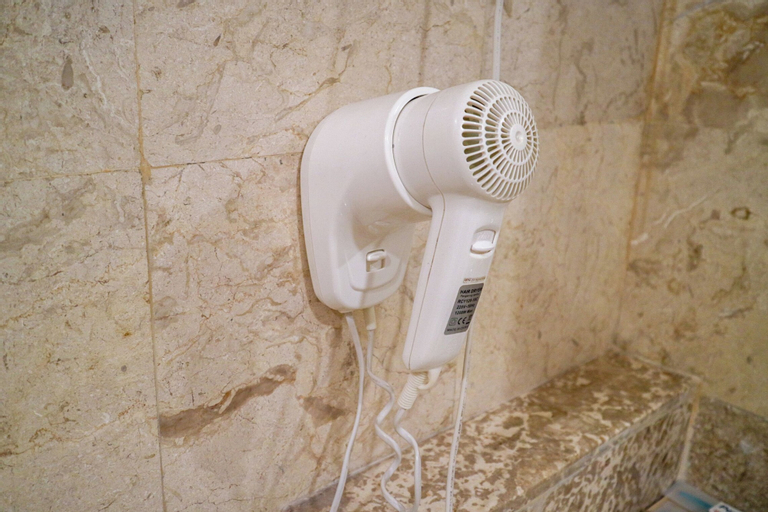 Bathroom 11