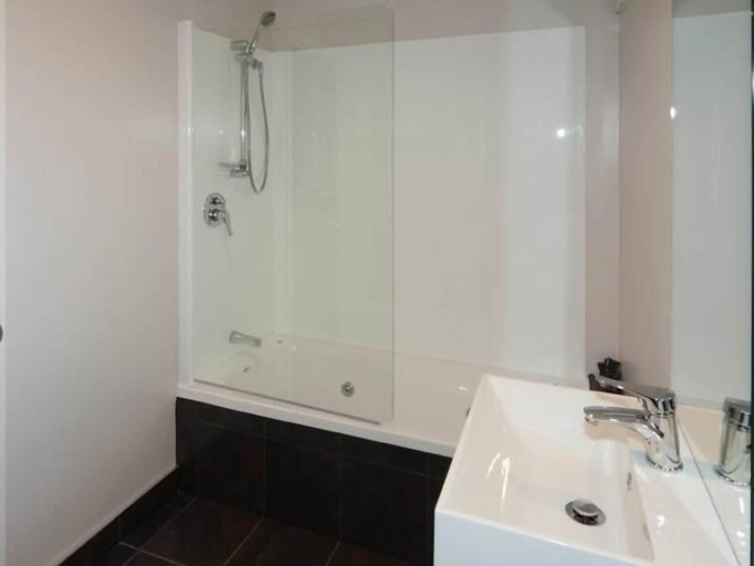 Bathroom 4, 315 motel Riccarton, Christchurch