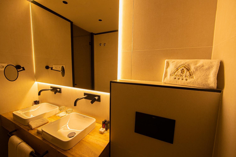 Bathroom 2, Camarote Hotel, León