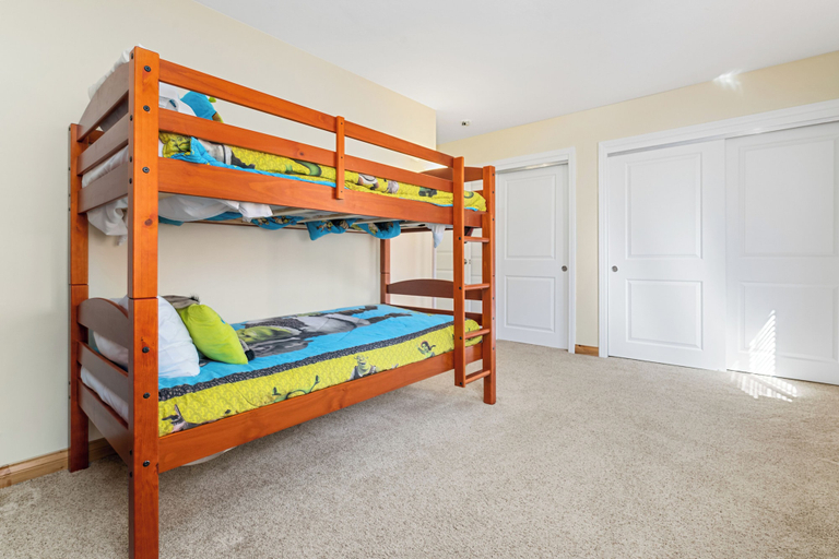 Bedroom 2, Whiskey Pines Chalet, San Bernardino