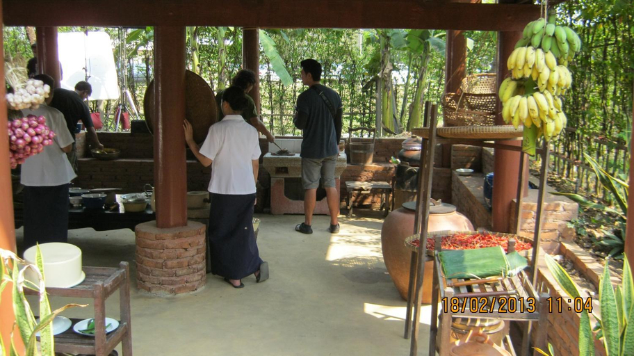 Food & Drinks 5, Ayodhara Village, Phra Nakhon Si Ayutthaya