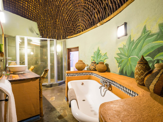 Bathroom 3, aha Lesedi African Lodge & Cultural Village, West Rand