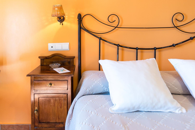 Bedroom 4, Hostal El Escudo de Mijas, Málaga