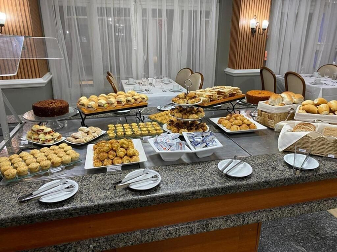 Food & Drinks 5, Fast 10 City Hotel, Porto Alegre
