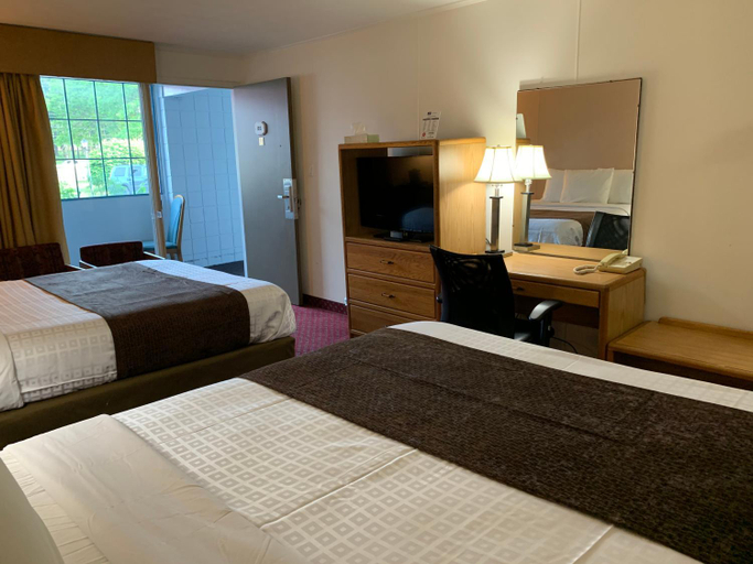 Bedroom 3, Red Carpet Inn and Suites Ebensburg, Cambria