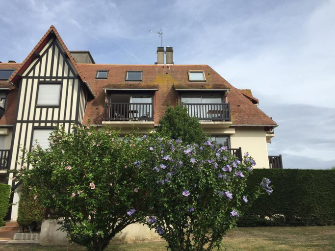 Picsine, Tennis residence sevigne 300m mer, Calvados
