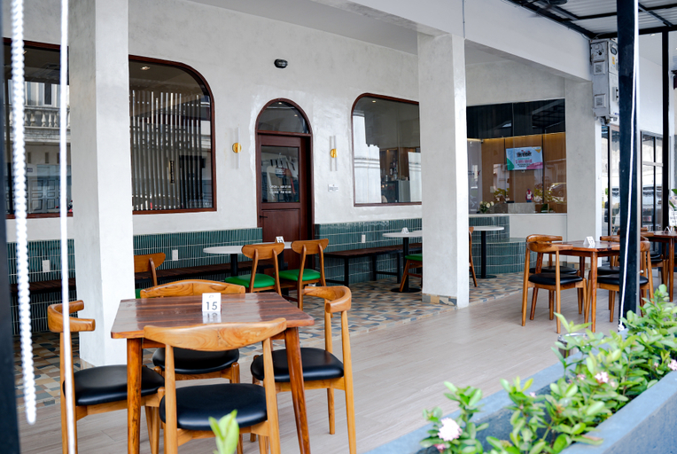 Food & Drinks 4, Cordex Marelan Medan, Medan
