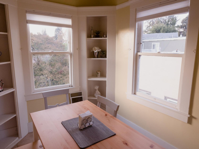 Others 3, Spacious, Sunny House in Berkeley/Oakland Rockridge, Alameda
