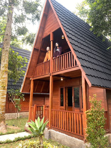 Exterior 2