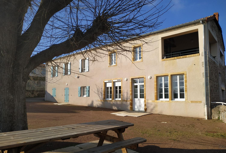Others 4, Chambres d'Hotes La Courlande, Loire