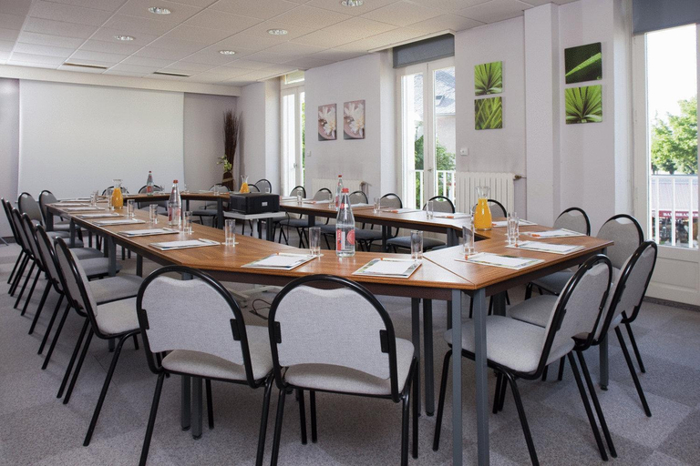 Food & Drinks 5, Logis Hotel-Restaurant Le Commerce, Aveyron