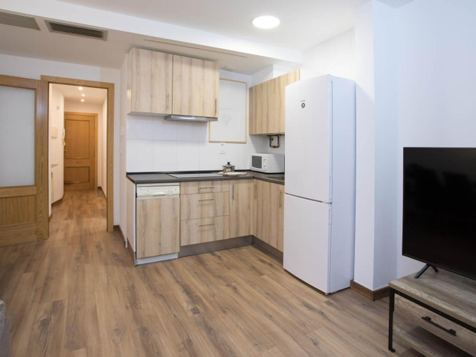 Others 5, Apartamentos El Pilar, Zaragoza