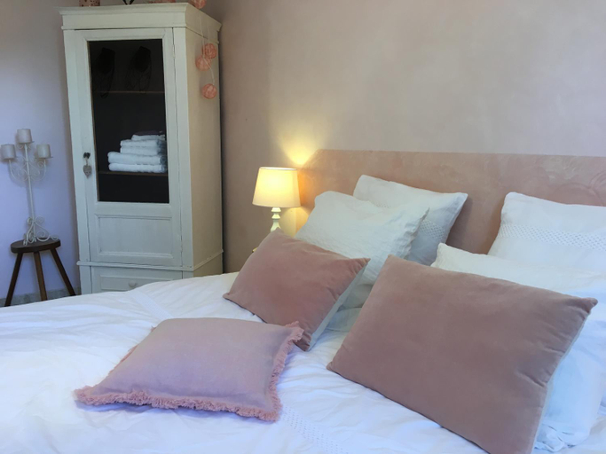Bedroom 3, Gites Entre Vignes et Collines, Vaucluse