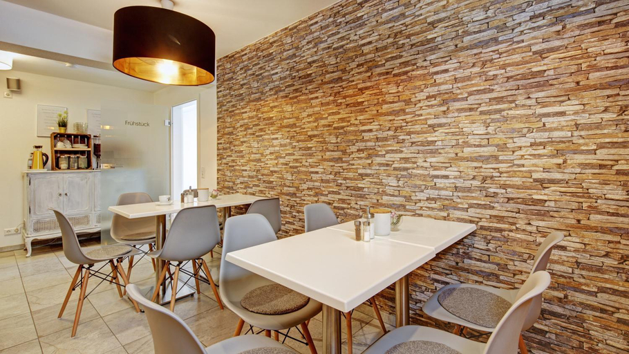 Food & Drinks 5, Neckarbett - Self Service Hotel, Heilbronn