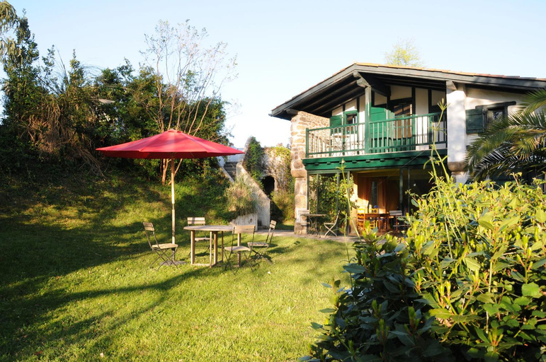 Others 5, Domaine Xixtaberri, Pyrénées-Atlantiques