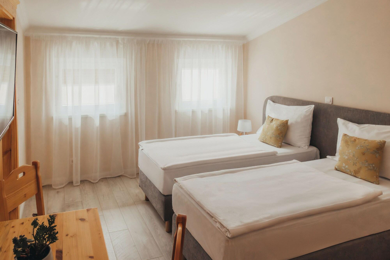 Bedroom 3, Aminess Kadoor Hotel, Karlovac