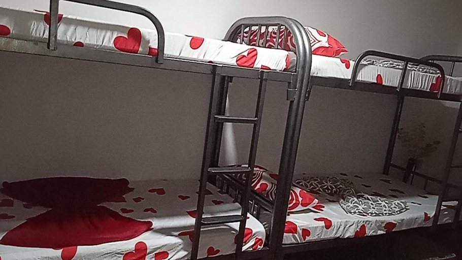 Others 4, Affordable bedspacer good for 8 with breakfast SARAH'S HOUSE RENTAL, Clarin