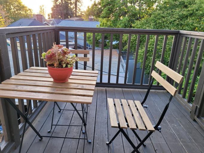 Exterior & Views 5, Spacious, Sunny House in Berkeley/Oakland Rockridge, Alameda