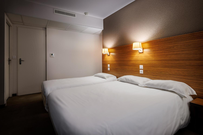 Bedroom 3, Saint Louis de France, Hautes-Pyrénées