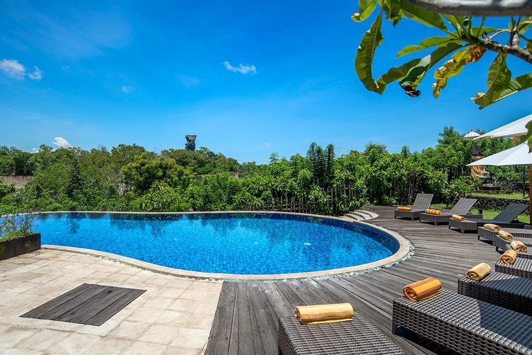 Swimming Pool 4