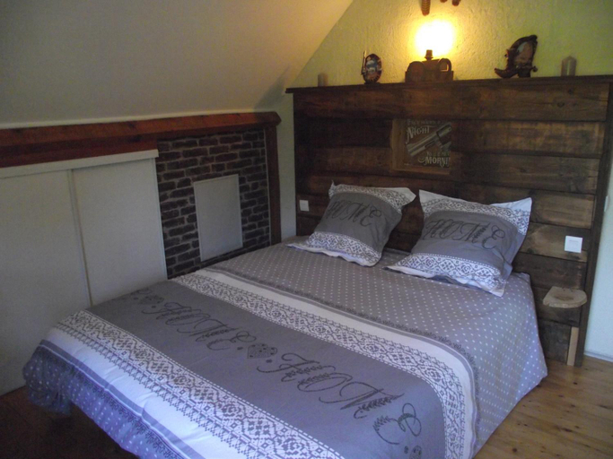 Others 3, chambres du gres rouge de Beauval, Somme