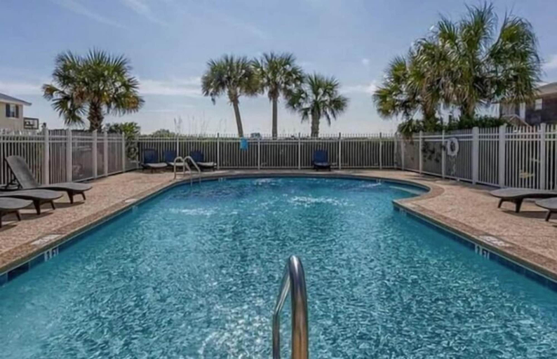 Sport & Beauty 4, Courageous Beach House Suite D, Baldwin