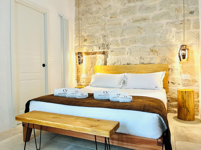 Bedroom 2, Palazzo CAVÌ, Bari