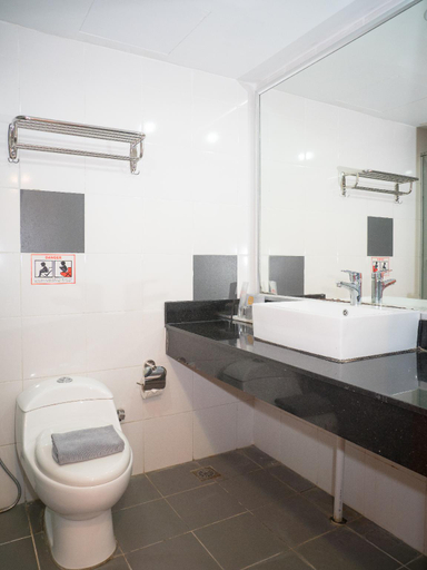 Bathroom 3