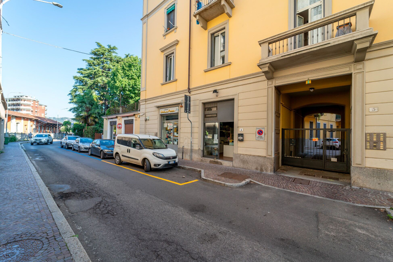 Others 4, Modern Apartment at Via Carloni by Wonderful Italy, Como